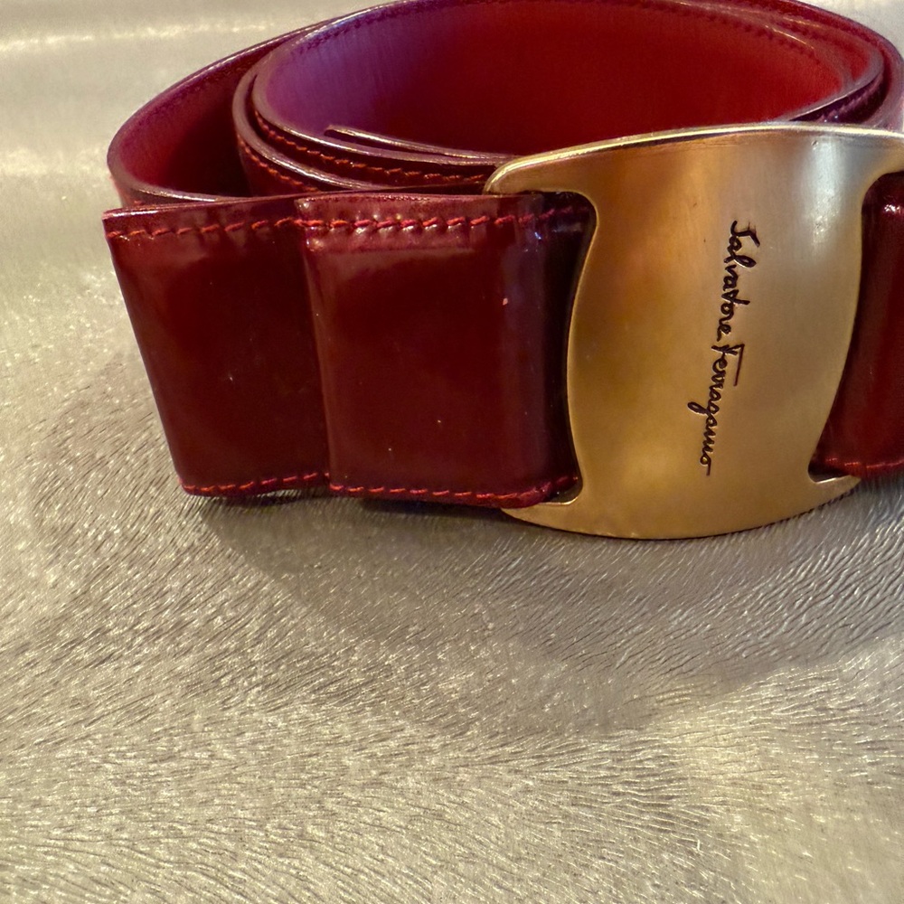 Salvatore Ferragamo women’s red belt. - Picture 6 of 9